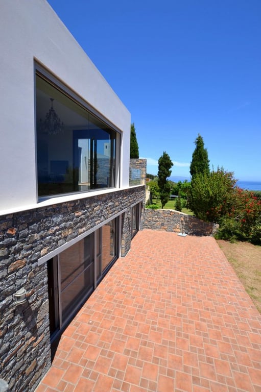 House in Agios Nikolaos - Image 3