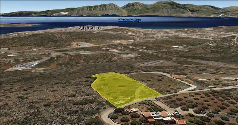 House in Agios Nikolaos - view 1