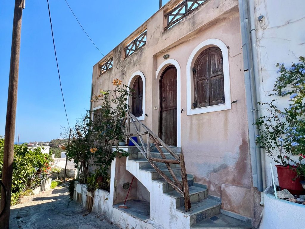 House in Kalo Chorio - Image 2