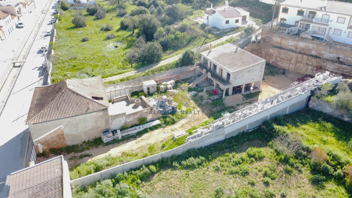 House in Ferragudo - Image 3