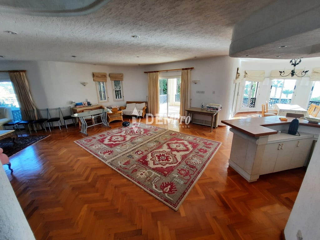 Villa in Kissonerga - Image 3