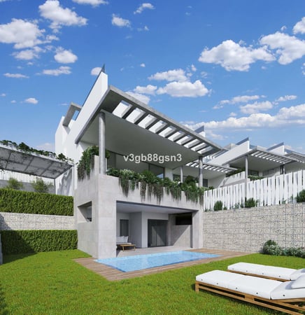 House in Cabopino - view 1