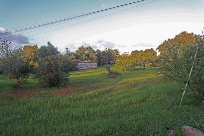 House in Almancil - view 1