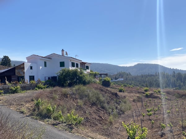 House in Escalona - view 1