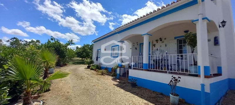 House in Penedo Gordo - view 1