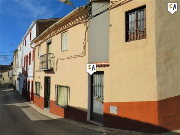 House in La Guardia de Jaen - view 1