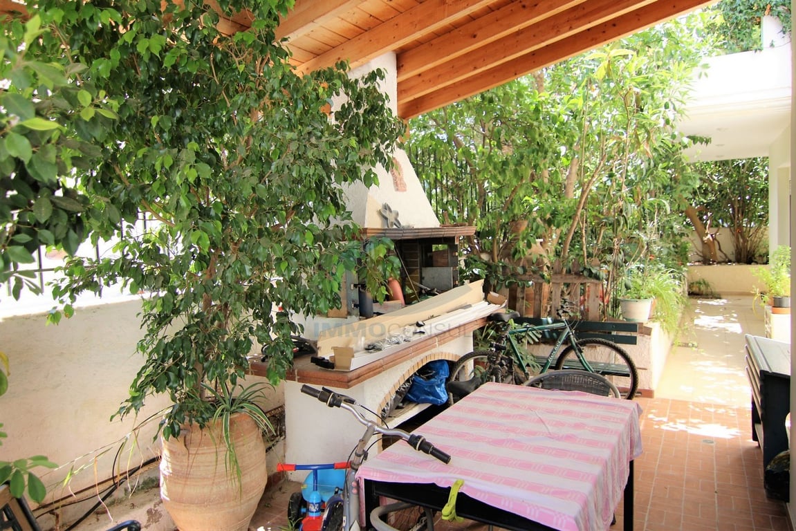 Apartment in Lathouriza - Image 2