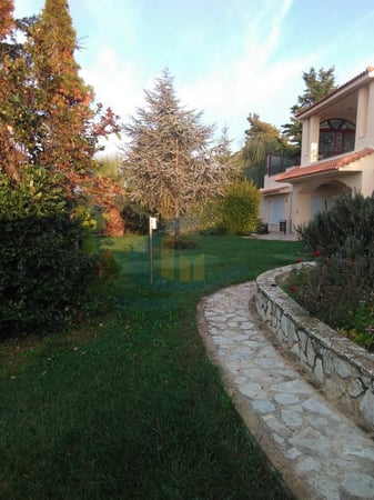 House in Mikrokhorion - view 1