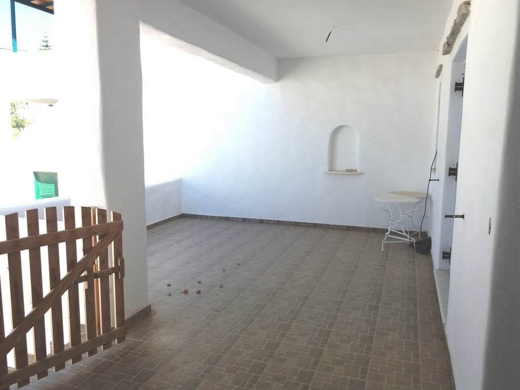 Apartment in Alyki - Image 3