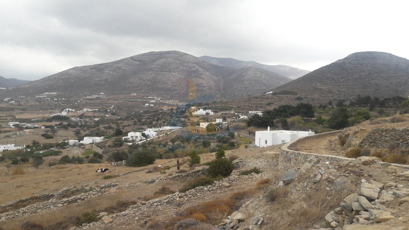 Land in Parikia - Image 3