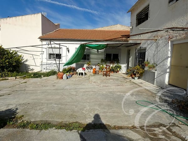 House in Arroturas - view 1