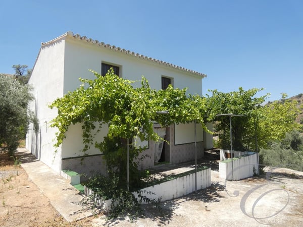 House in Comares - view 1