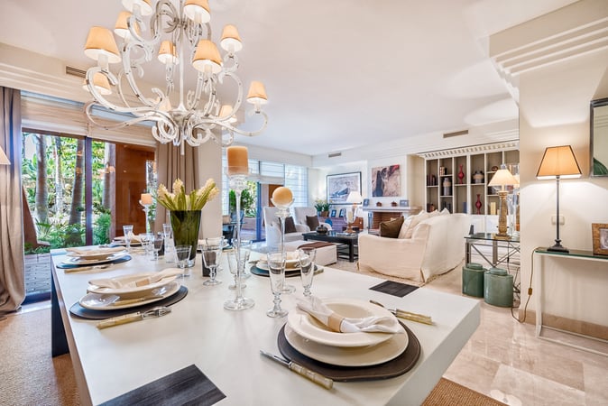 House in Nueva Andalucia - view 1