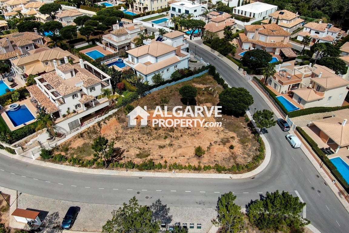 Land in Almancil - Image 2