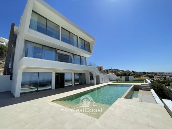 House in Geroskipou - view 1