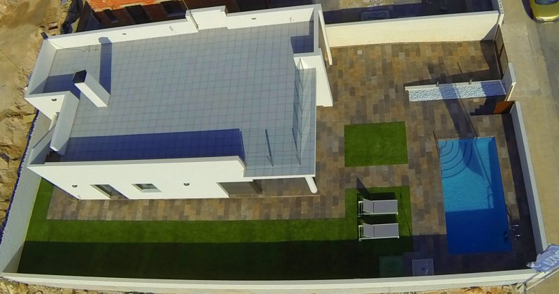 Villa in Villamartin - view 1