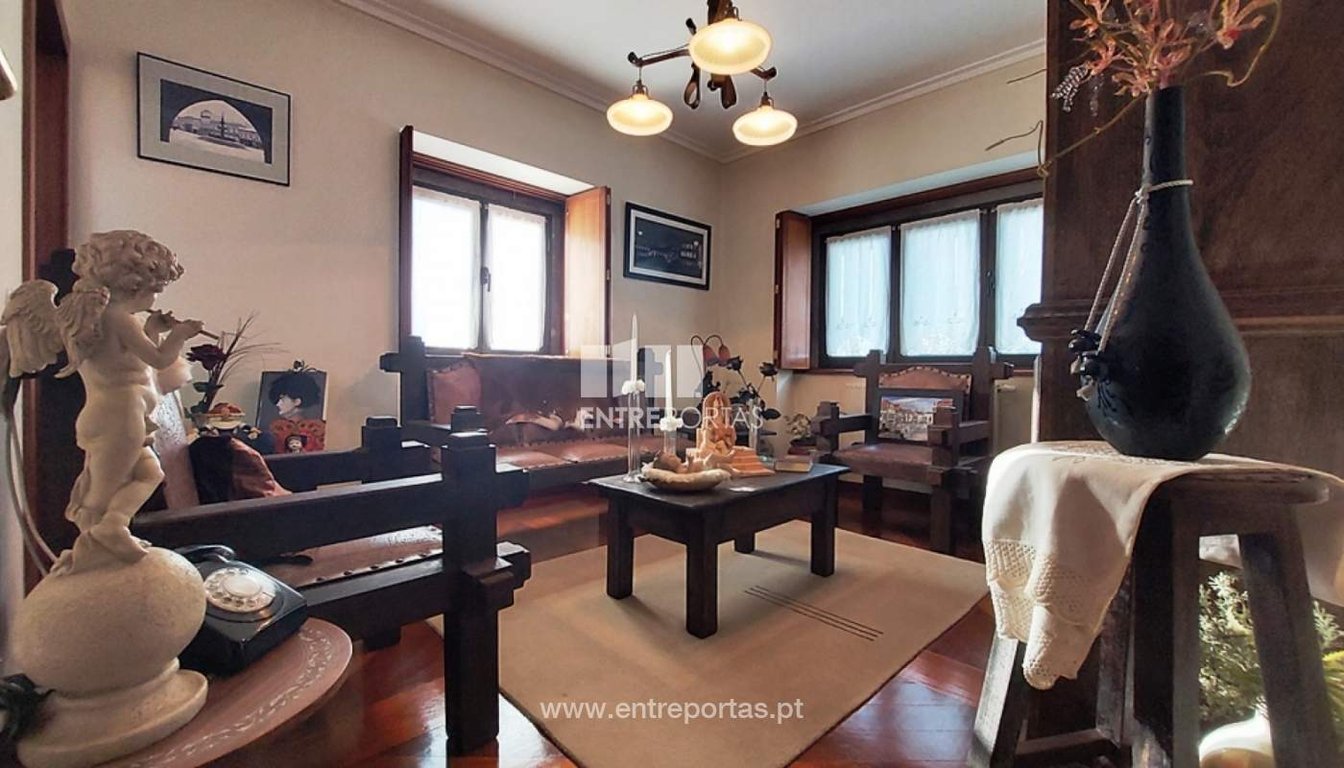 House in Meadela - Image 3