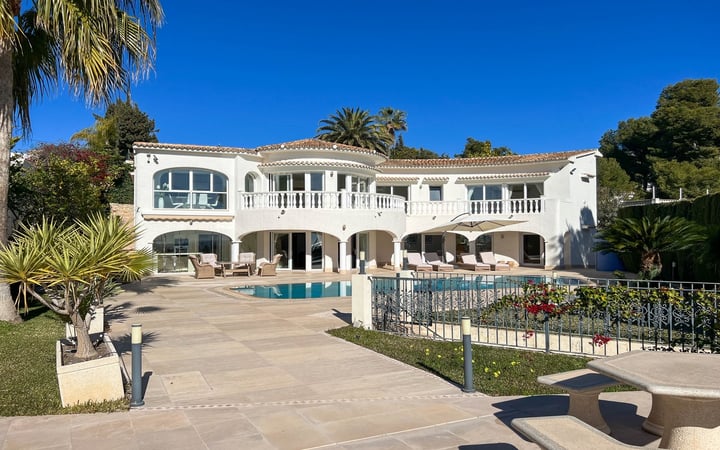 Villa in Benissa - view 1