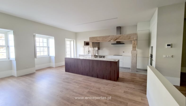 House in Meadela - view 1