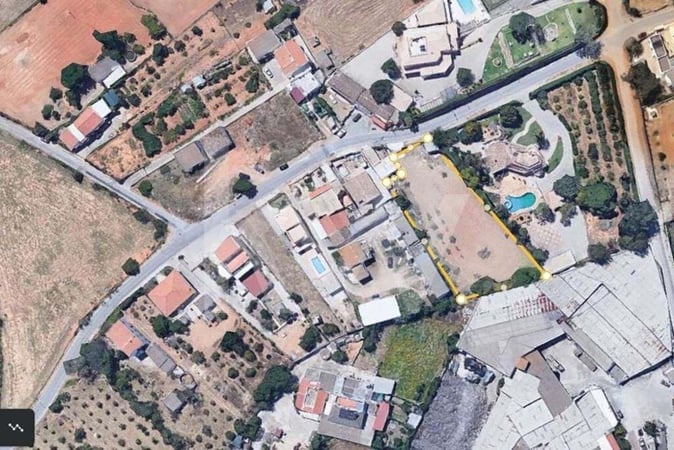 Land in Faro - view 1