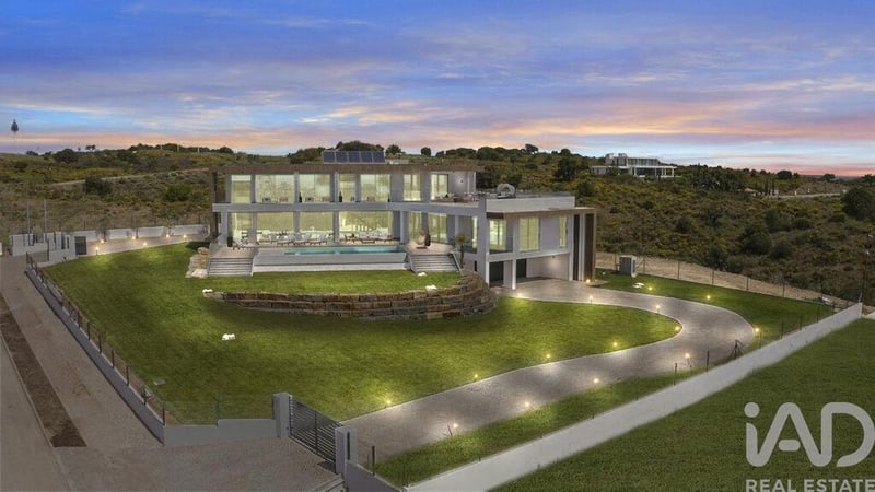 House in Vila Real de Santo Antonio - view 1