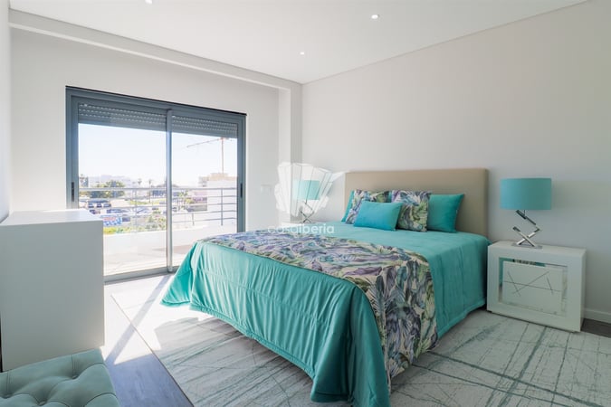 Apartment in Quelfes - view 1