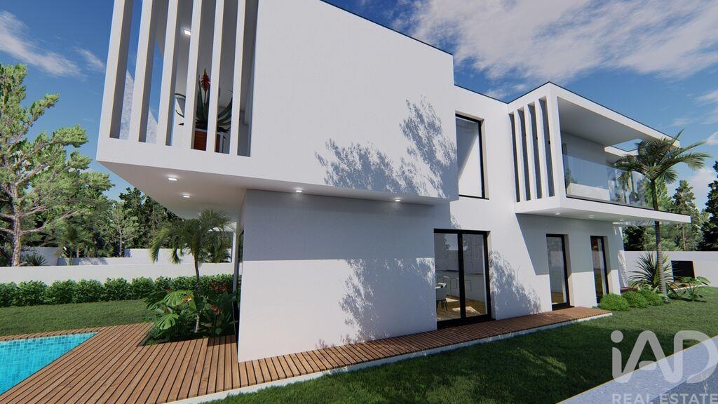 House in Charneca de Caparica - Image 2