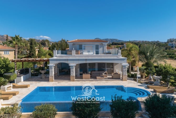 House in Argaka - view 1