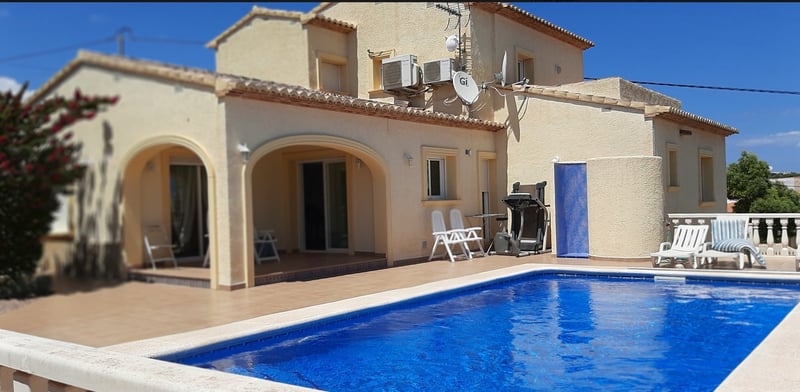 Villa in Calp - view 1