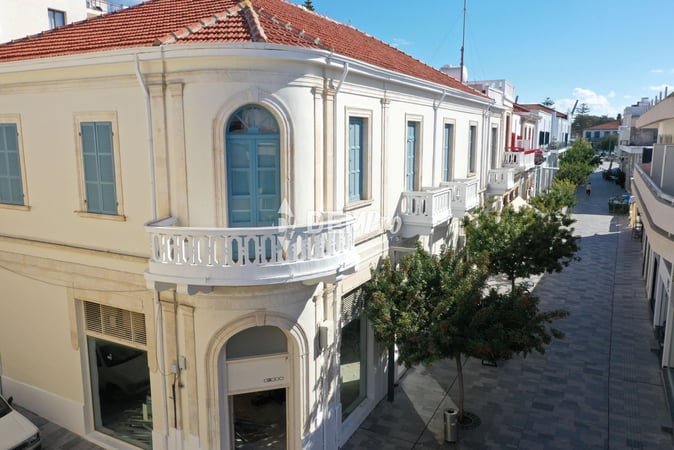 Villa in Paphos Municipality - view 1