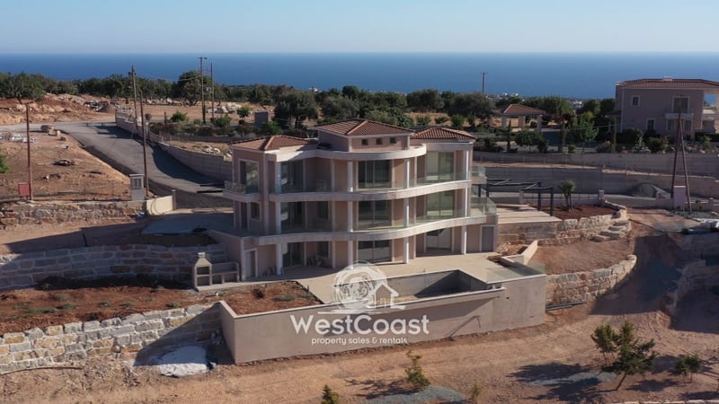 House in Pegeia - view 1