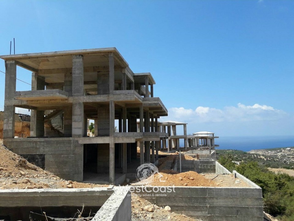 House in Pegeia - Image 2