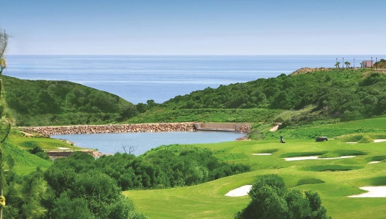 Land in La Alcaidesa - view 1