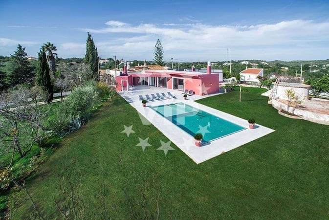 Villa in Canhestros - view 1