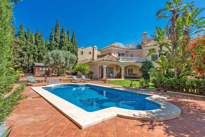 Villa in Marbella - view 1