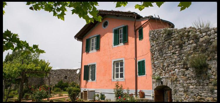 House in Coreglia Antelminelli - view 1