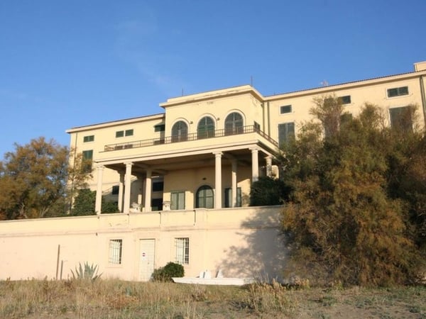 House in Tuscany - view 1