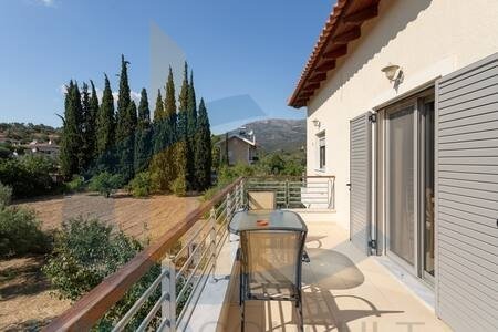 House in Amarynthos - view 1