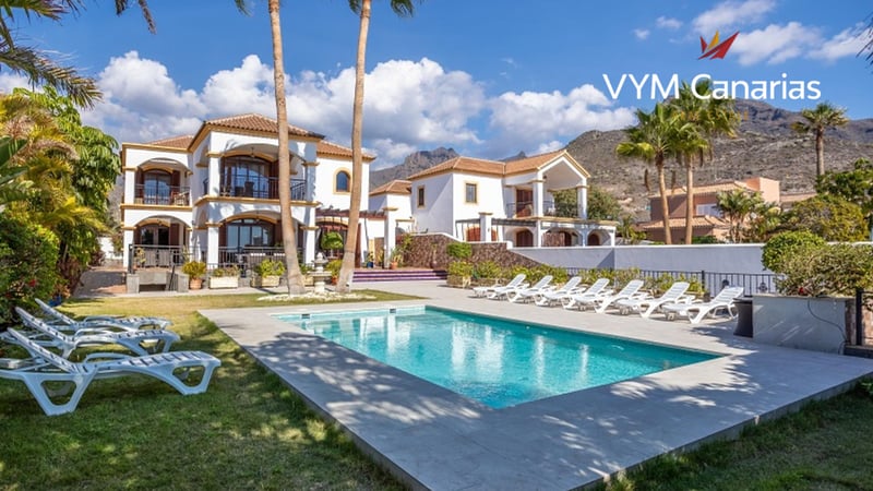 Villa in Fanabe - view 1