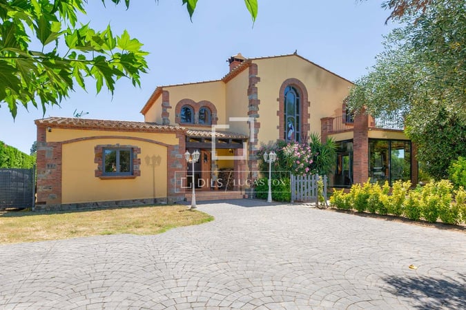 House in Urb.Club de Golf Peralada - view 1