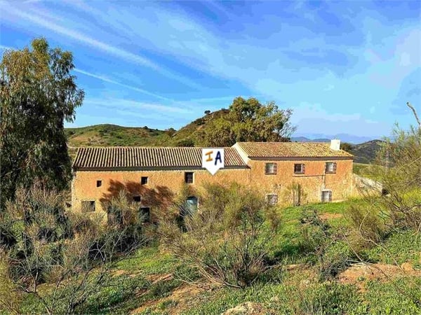 Farm, Ranch or Equestrian in Malaga - view 1