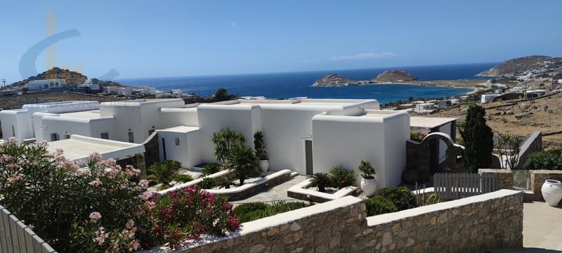 House in Mykonos - view 1