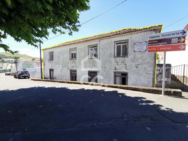 Villa in Achada - view 1