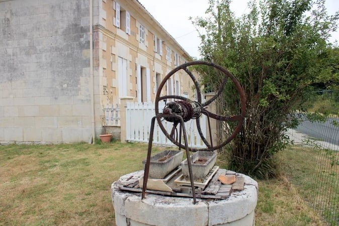 House in Semoussac - view 1