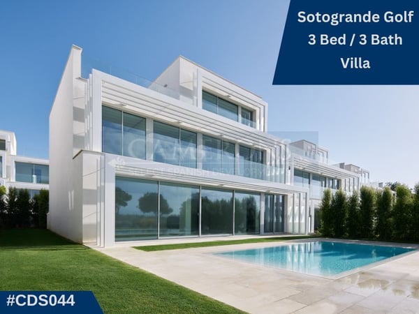 Villa in San Roque - view 1