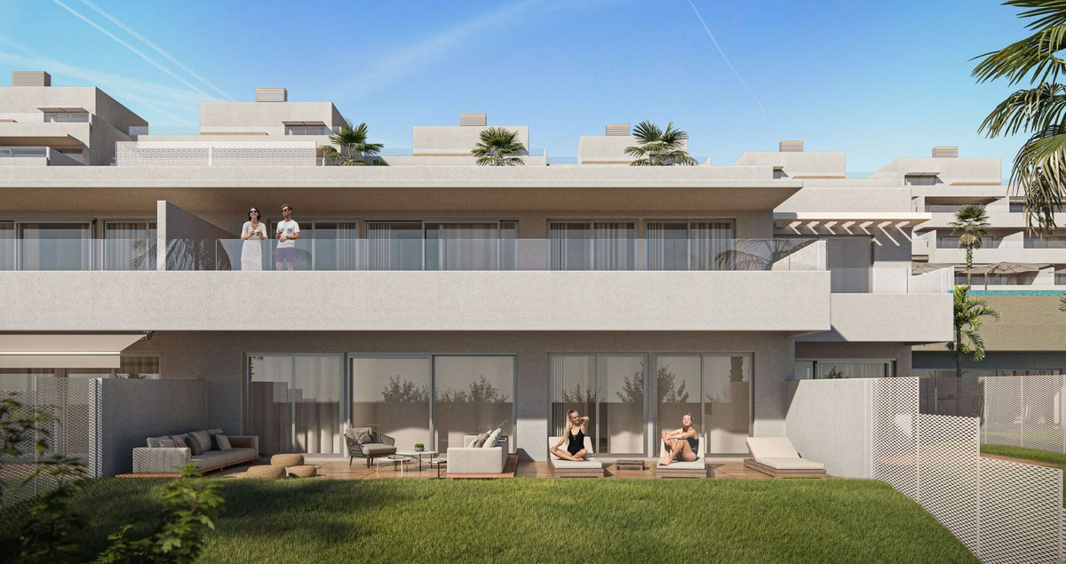 Apartment in Estepona - Image 2