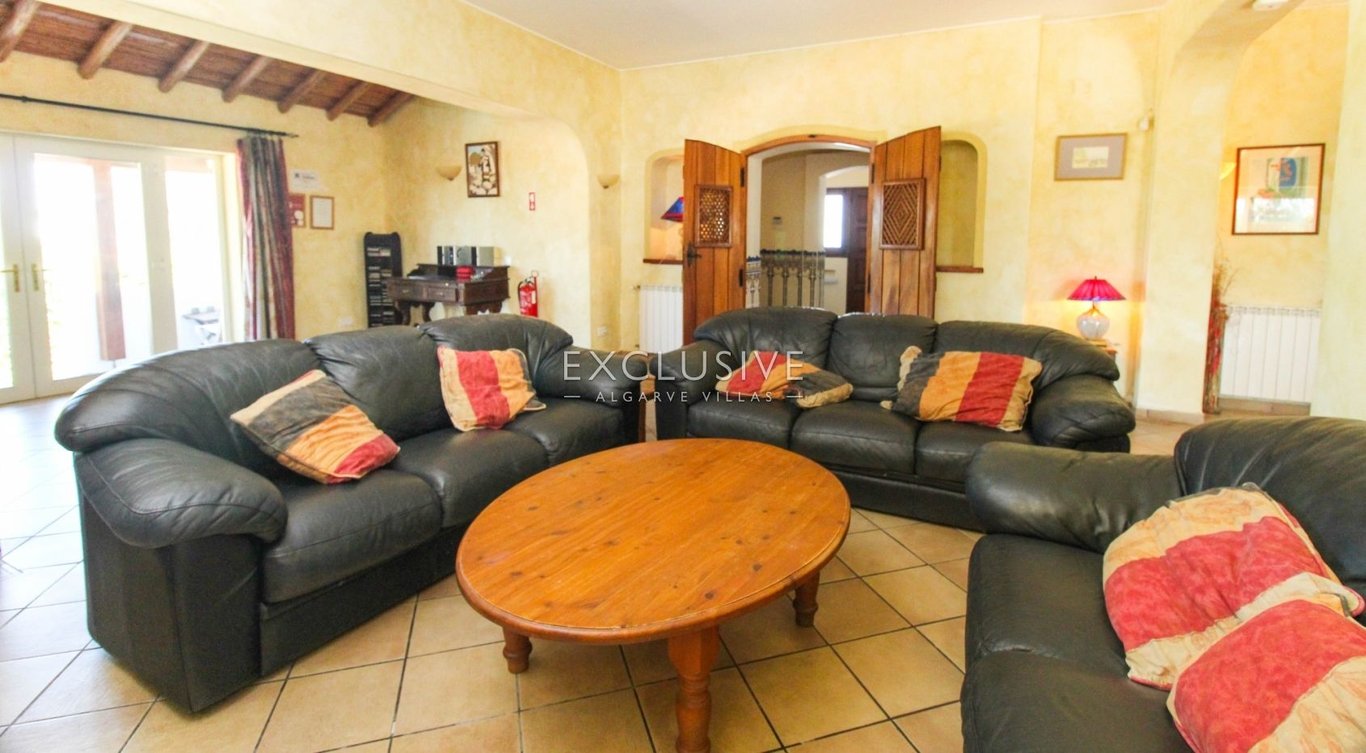 Villa in Carvoeiro - Image 3