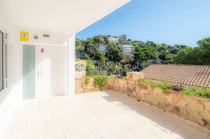 House in Lloret de Mar - view 1