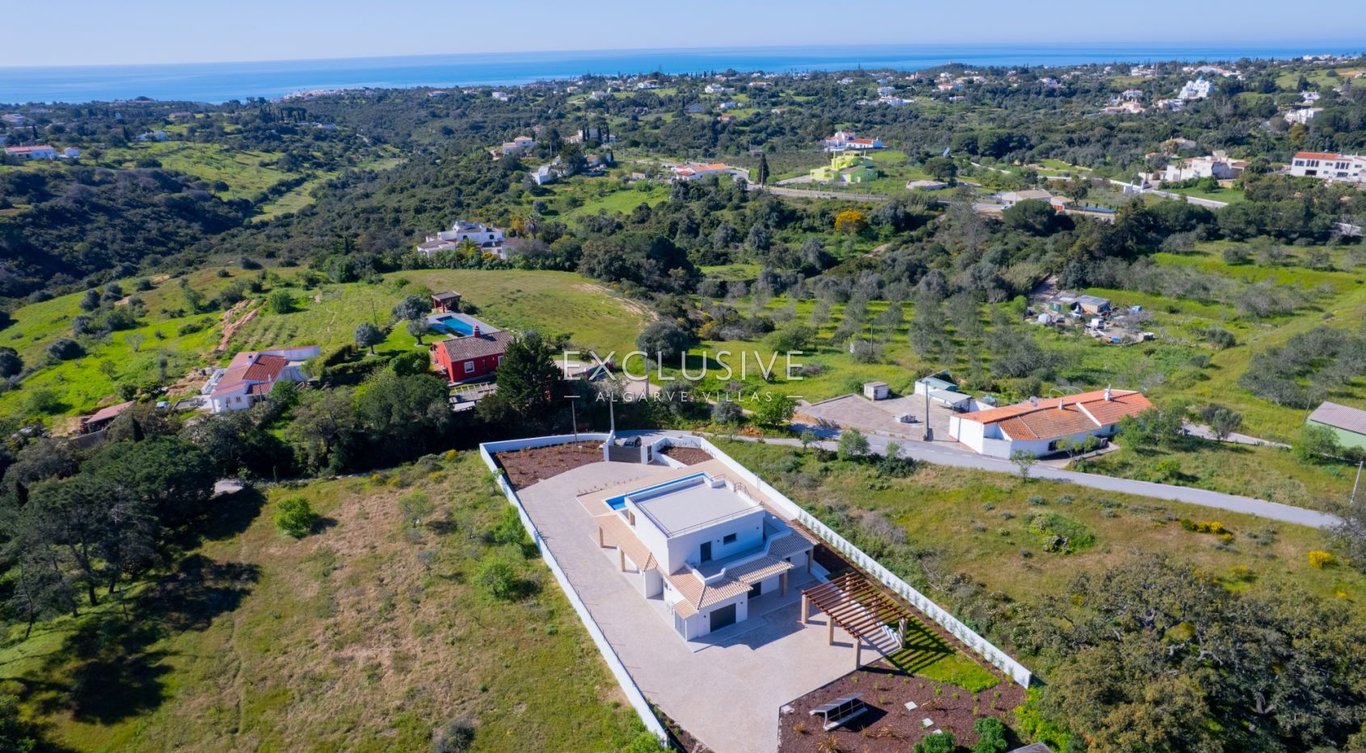 Villa in Carvoeiro - Image 2