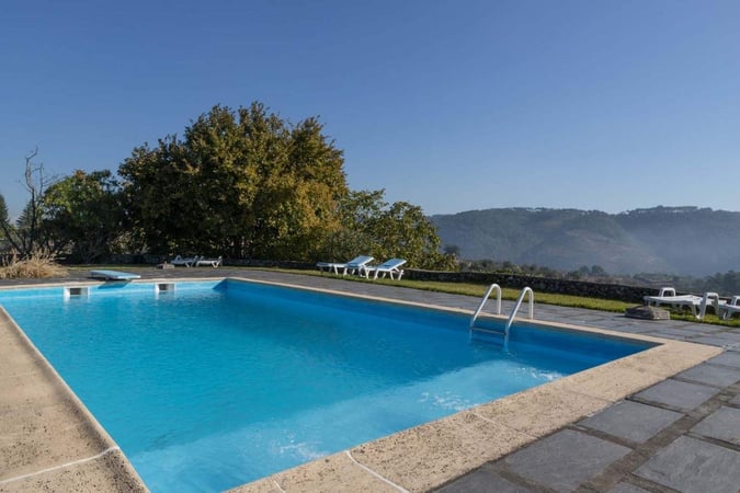 House in Cumieira - view 1